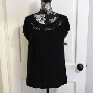 🆕️ 🖤Anne Klein🖤 - Black Round Neck S/S Knit Top